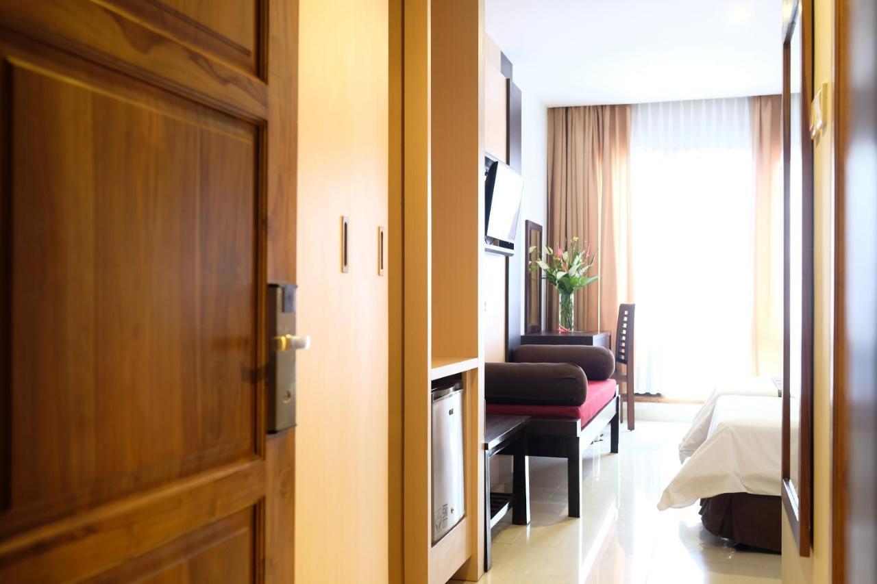 The Grand Hill Resort-Hotel Puncak Exterior photo