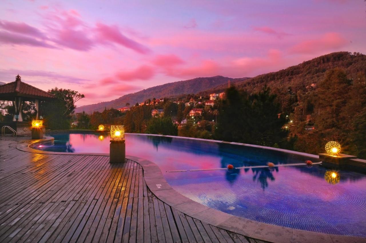 The Grand Hill Resort-Hotel Puncak Exterior photo