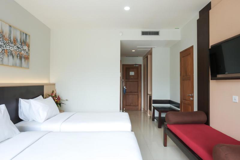The Grand Hill Resort-Hotel Puncak Exterior photo