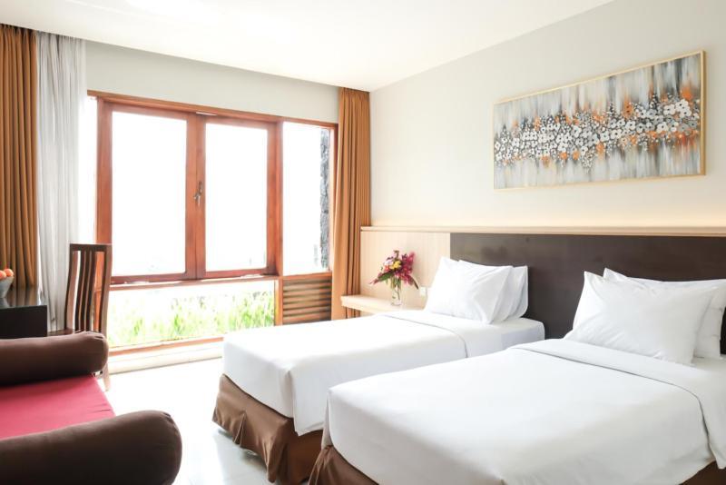 The Grand Hill Resort-Hotel Puncak Exterior photo